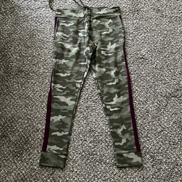 NWOT Camo joggers w/maroon detail - Picture 2 of 5
